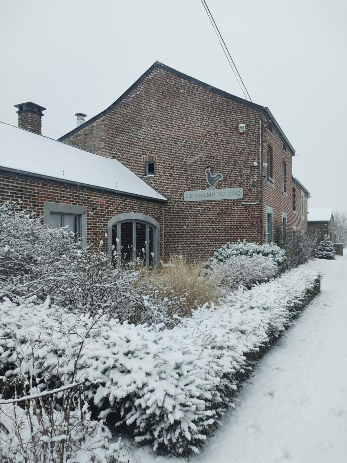 Villa Le Champ Du Coq Gesves Esterno foto